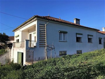 3 Bed Country House for sale