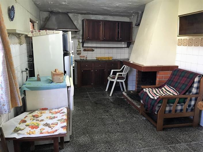 Image No.19-3 Bed Country House for sale