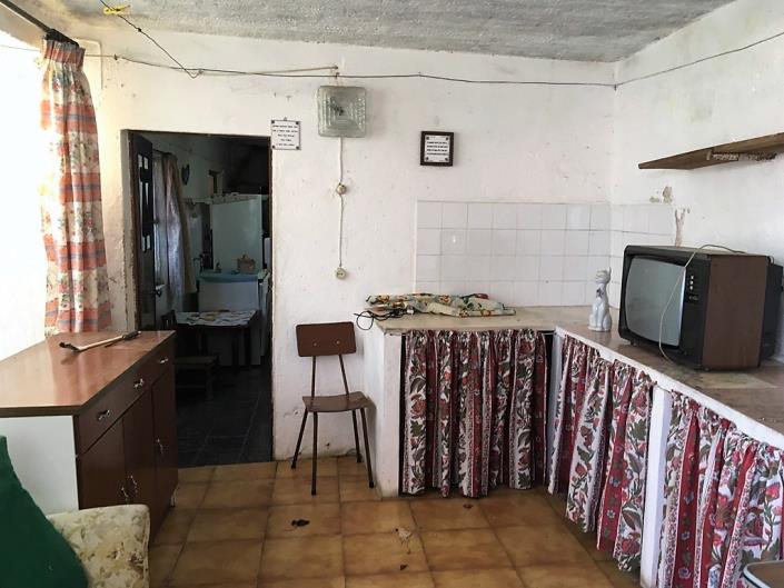 Image No.20-3 Bed Country House for sale