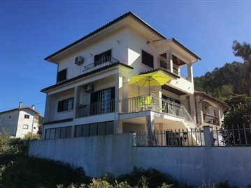 3 Bed Townhouse for sale