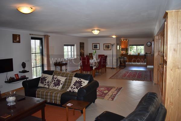 Image No.10-5 Bed Villa for sale