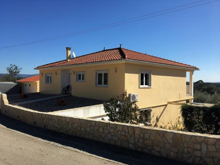 Image No.2-4 Bed Villa / Detached for sale