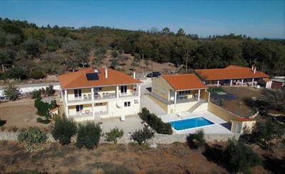 4 Bed Villa / Detached for sale