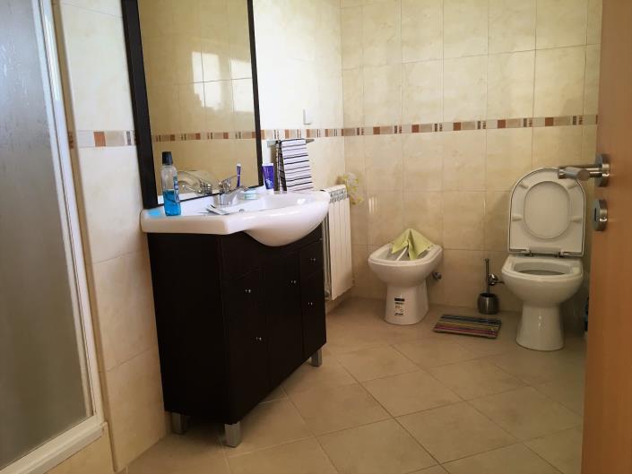 Image No.20-4 Bed Villa / Detached for sale