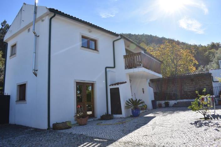 Image No.1-3 Bed House for sale