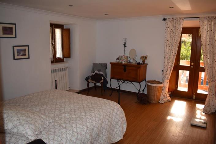 Image No.16-3 Bed House for sale