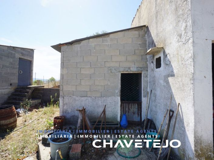 Image No.20-2 Bed Farmhouse for sale