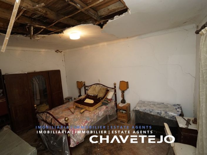 Image No.34-2 Bed Farmhouse for sale