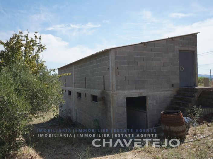 Image No.42-2 Bed Farmhouse for sale