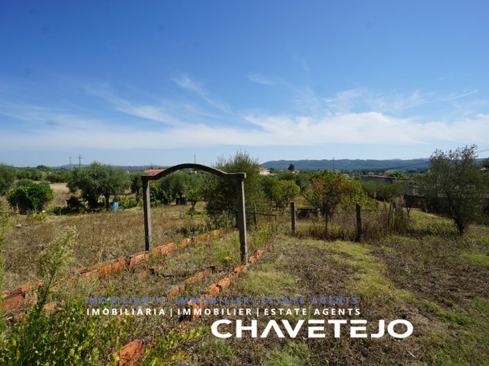 Image No.45-2 Bed Farmhouse for sale