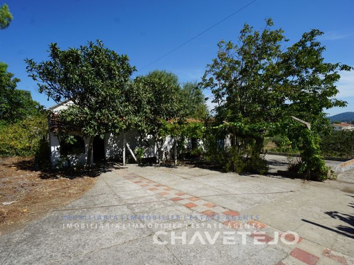 Image No.50-2 Bed Farmhouse for sale