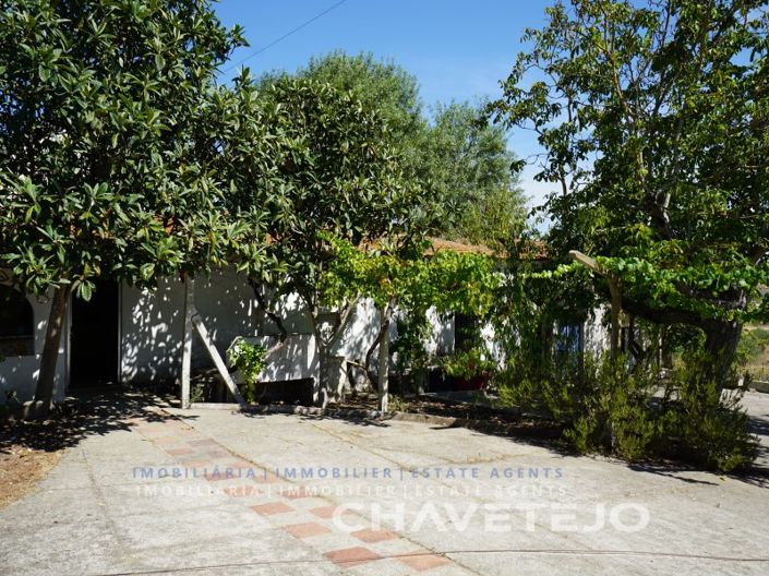 Image No.52-2 Bed Farmhouse for sale