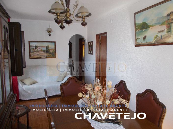 Image No.7-2 Bed House for sale