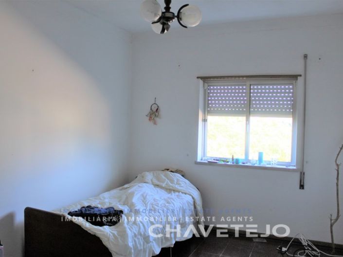 Image No.18-3 Bed Commercial for sale