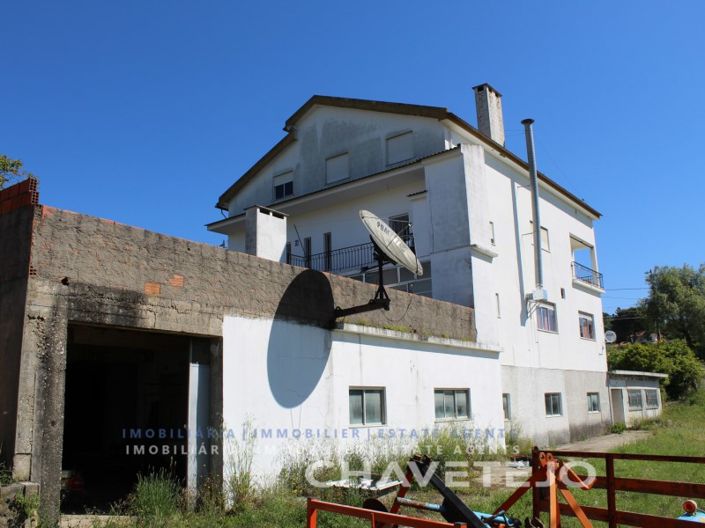 Image No.3-3 Bed Commercial for sale