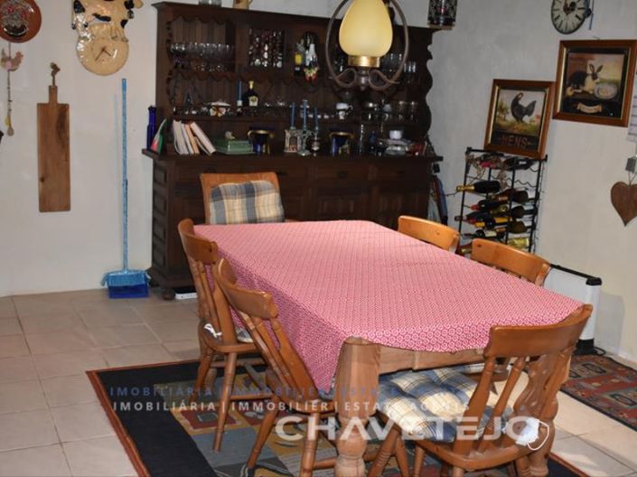 Image No.19-2 Bed House for sale