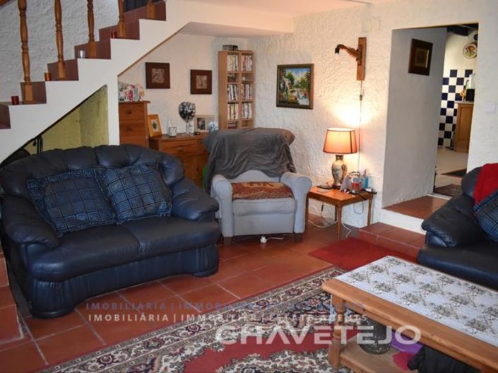 Image No.8-2 Bed House for sale