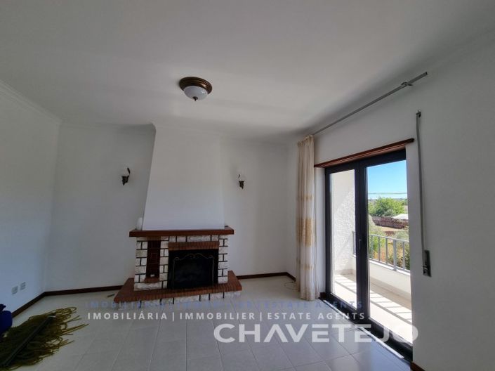 Image No.10-3 Bed House for sale