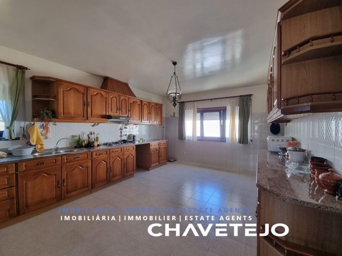 Image No.16-3 Bed House for sale