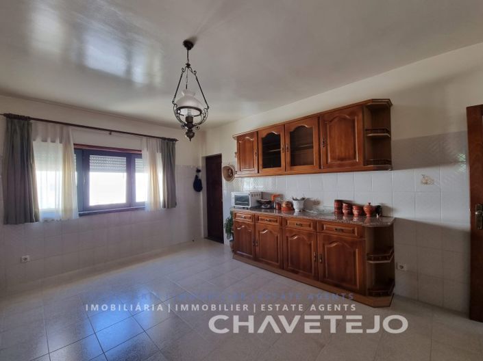 Image No.17-3 Bed House for sale