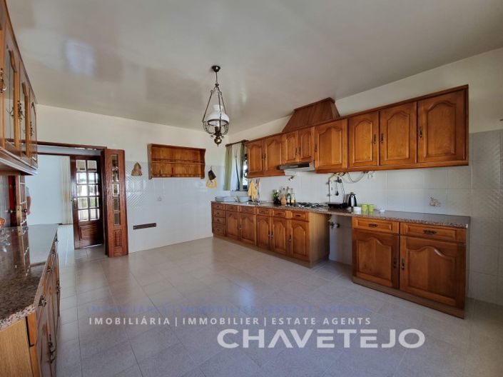 Image No.18-3 Bed House for sale