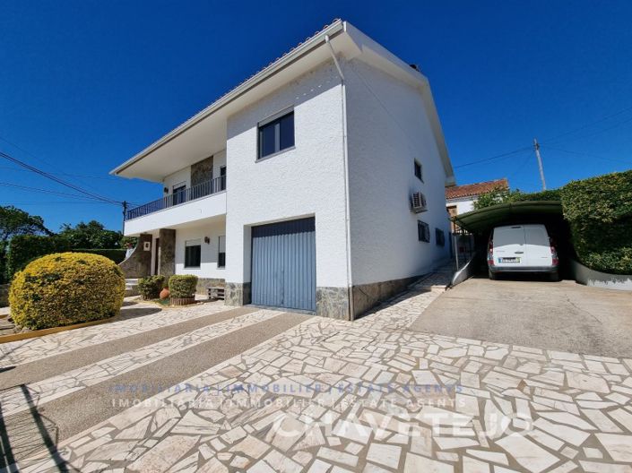 Image No.2-3 Bed House for sale