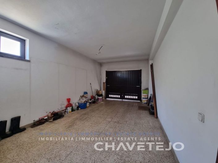 Image No.31-3 Bed House for sale