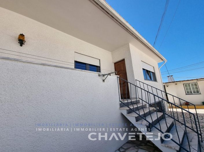 Image No.4-3 Bed House for sale