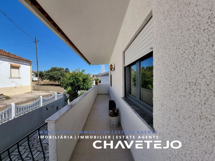 Image No.5-3 Bed House for sale