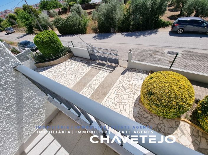 Image No.9-3 Bed House for sale