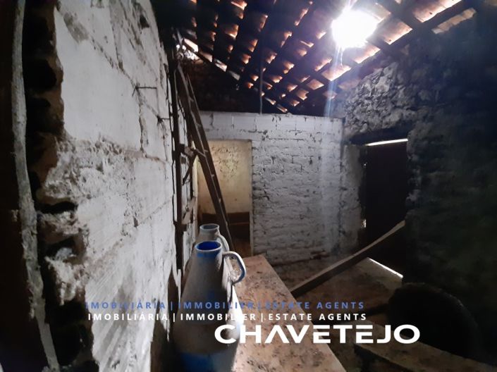 Image No.8-3 Bed House for sale