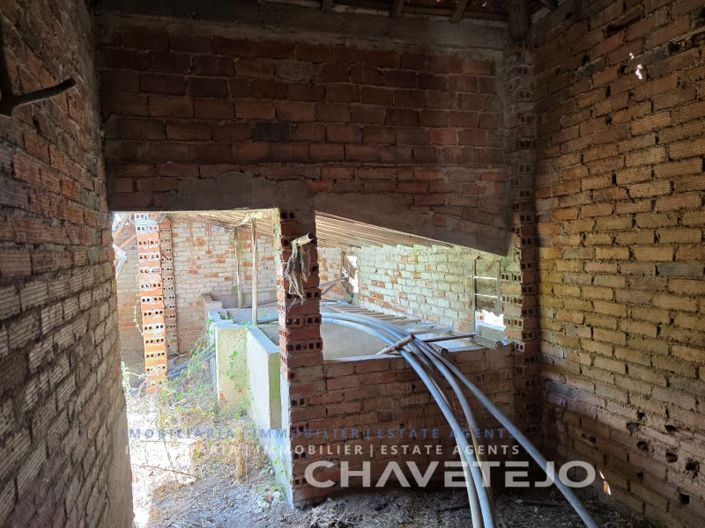 Image No.7-2 Bed House for sale