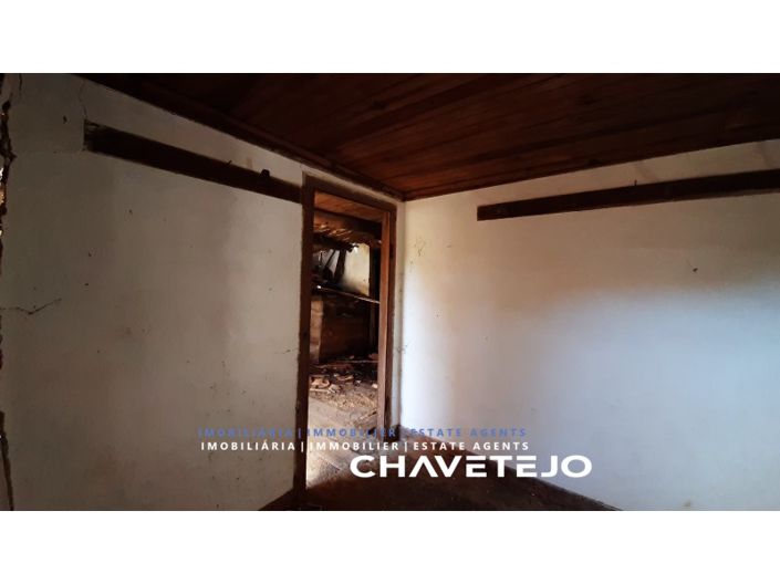 Image No.6-4 Bed House for sale