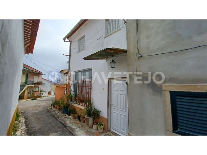 Image No.1-Maison de 1 chambre à vendre à Tomar