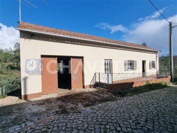 1 - Alvaiázere, House