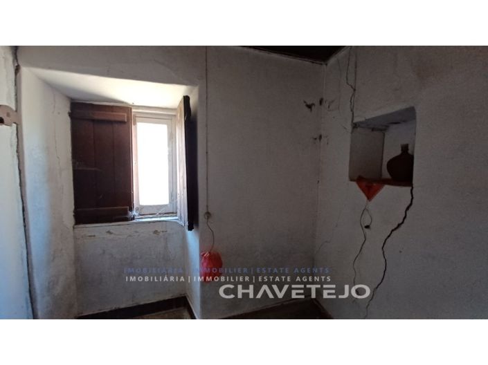 Image No.17-3 Bed House for sale