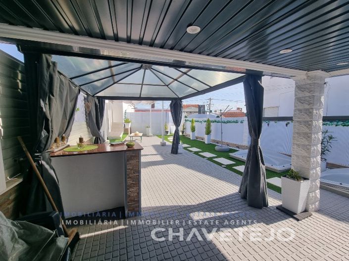 Image No.39-3 Bed House for sale