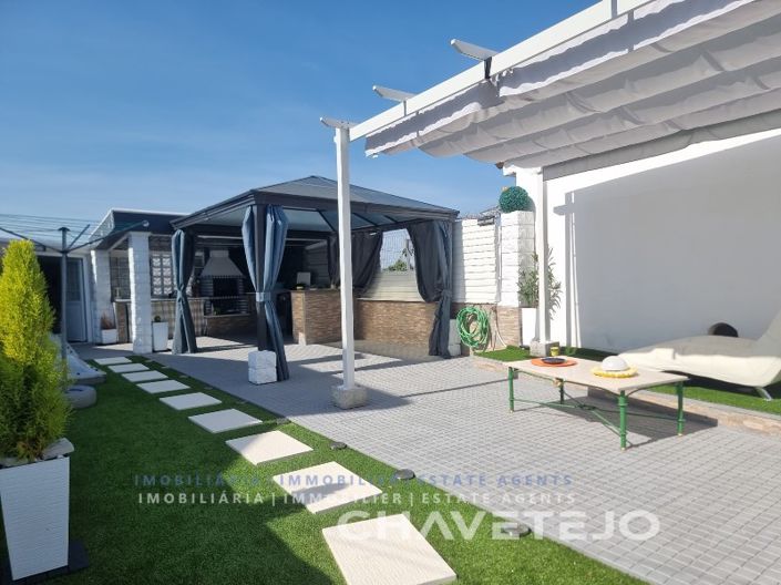 Image No.43-3 Bed House for sale