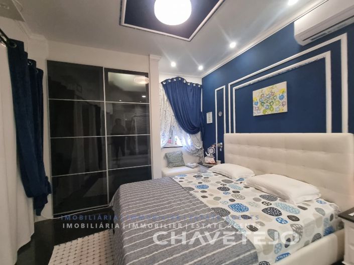 Image No.8-3 Bed House for sale