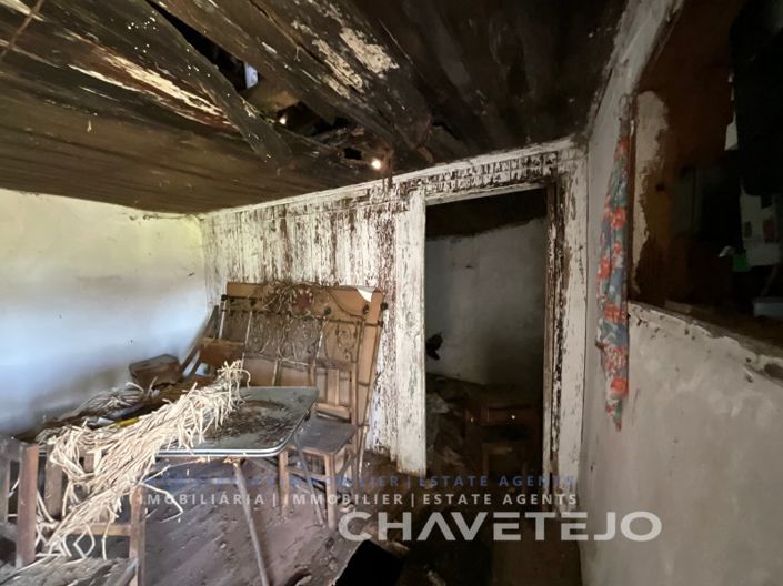 Image No.6-2 Bed House for sale