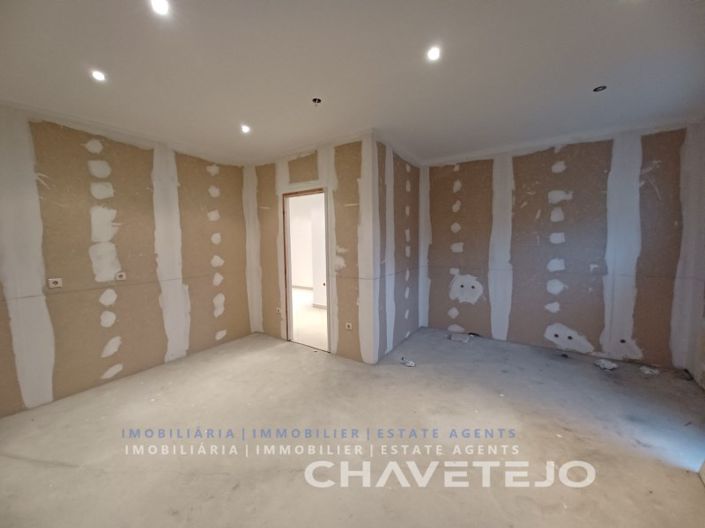 Image No.30-3 Bed House for sale