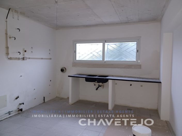 Image No.45-3 Bed House for sale