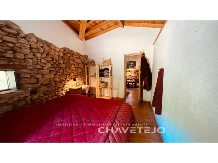 Image No.11-2 Bed Farmhouse for sale