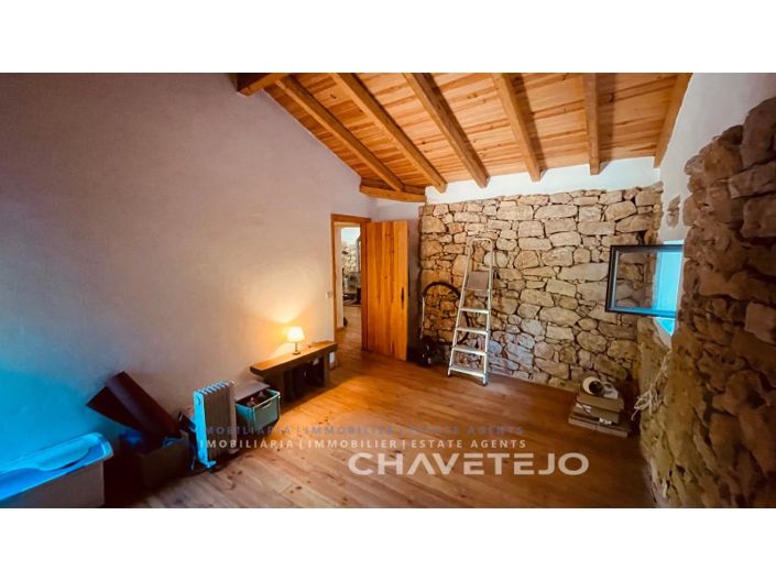 Image No.14-2 Bed Farmhouse for sale