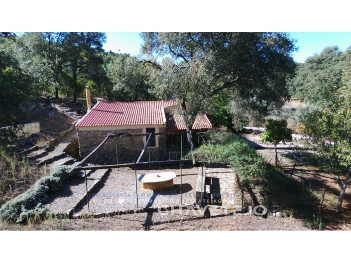 Image No.17-2 Bed Farmhouse for sale