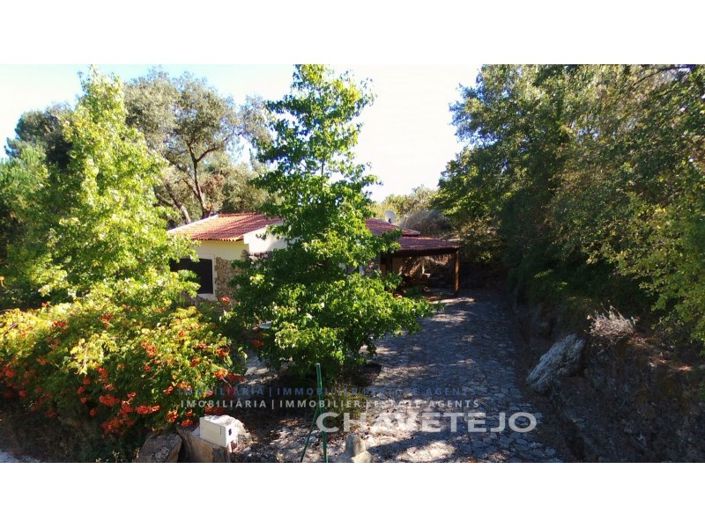 Image No.22-2 Bed Farmhouse for sale