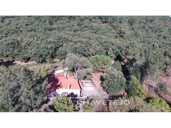 Image No.23-2 Bed Farmhouse for sale