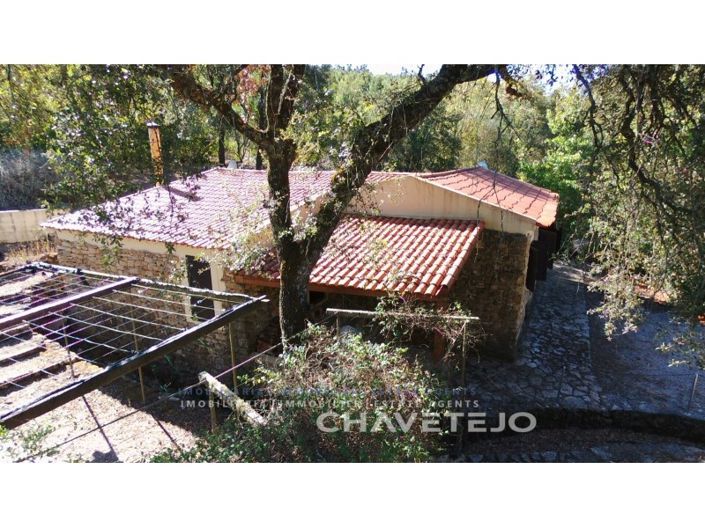 Image No.26-2 Bed Farmhouse for sale