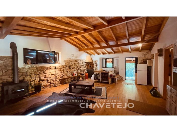 Image No.6-2 Bed Farmhouse for sale