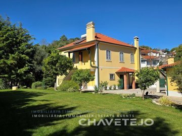 1 - Torres Novas, Maison